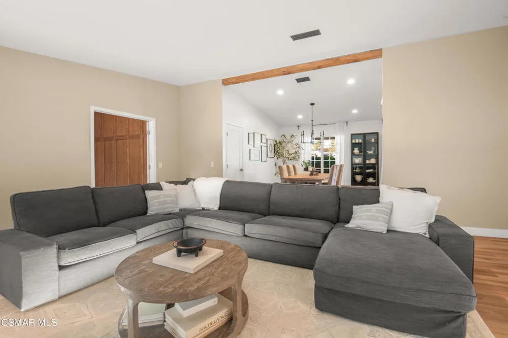 3109 Rollings Avenue Thousand Oaks, CA 91360