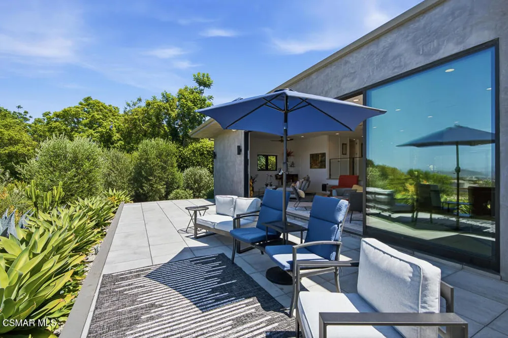 2800 Lynnview Street Newbury Park, CA 91320
