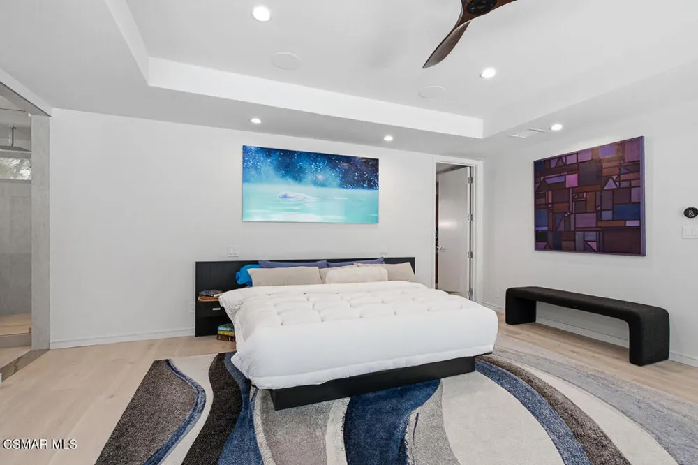 2800 Lynnview Street Newbury Park, CA 91320