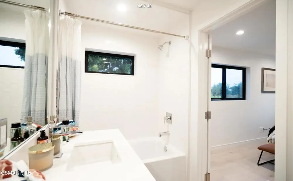 2800 Lynnview Street Newbury Park, CA 91320