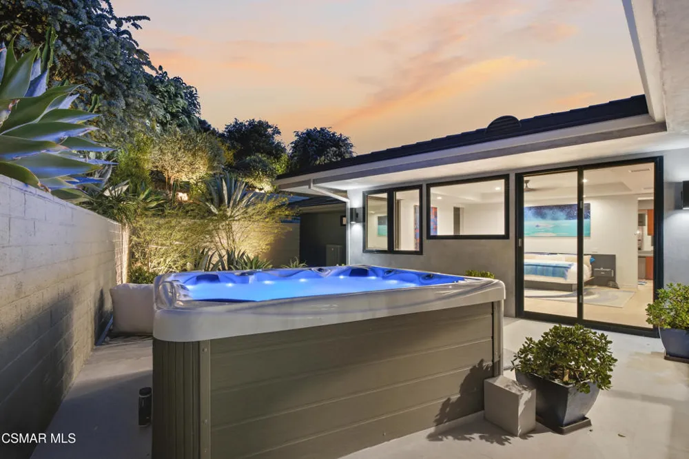 2800 Lynnview Street Newbury Park, CA 91320