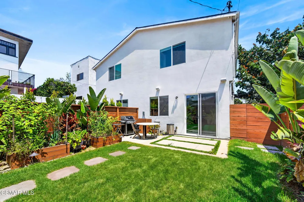 1135 Commonwealth Avenue Los Angeles, CA 90029