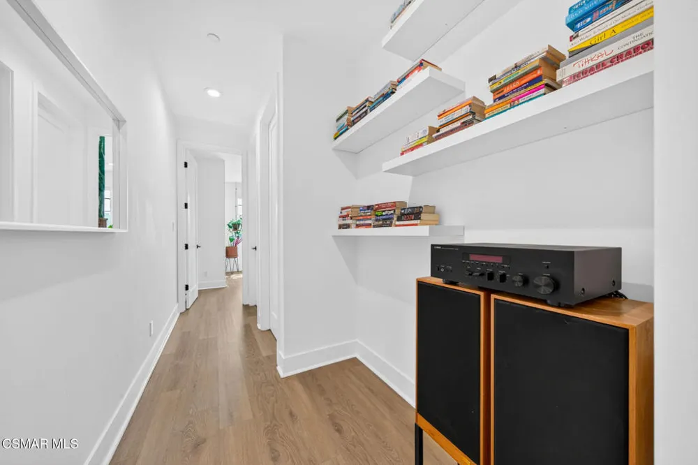 1135 Commonwealth Avenue Los Angeles, CA 90029