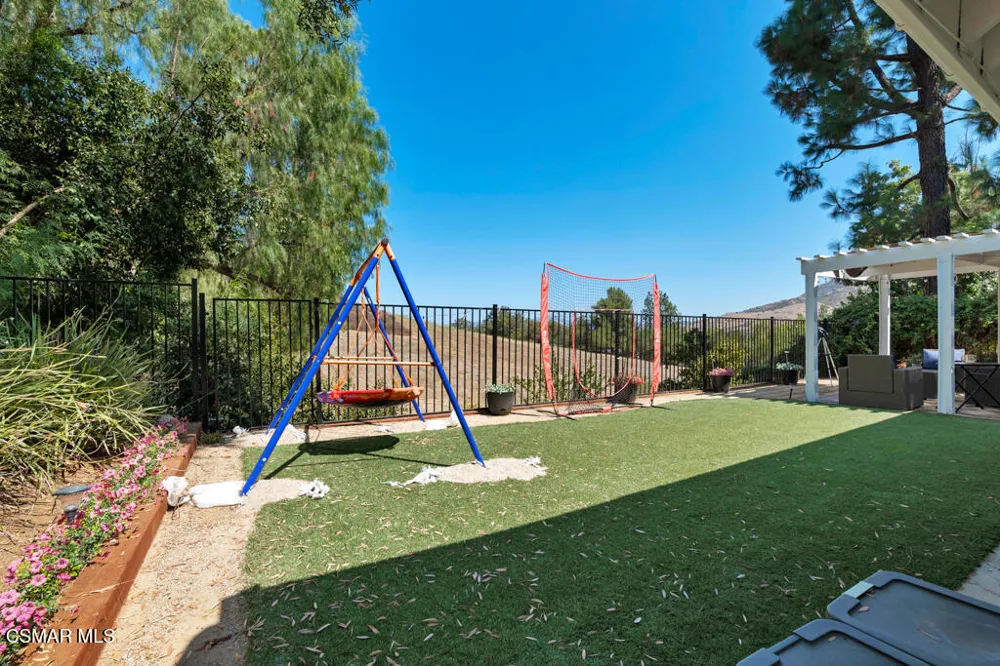 5440 Forest Cove Lane Agoura Hills, CA 91301