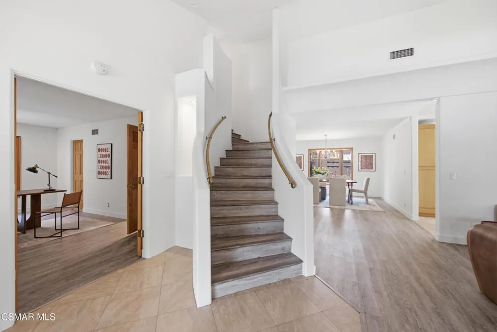 1592 Brentford Avenue Westlake Village, CA 91361