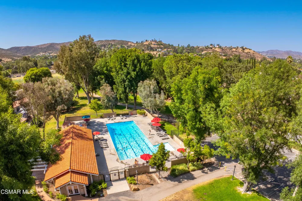 1592 Brentford Avenue Westlake Village, CA 91361