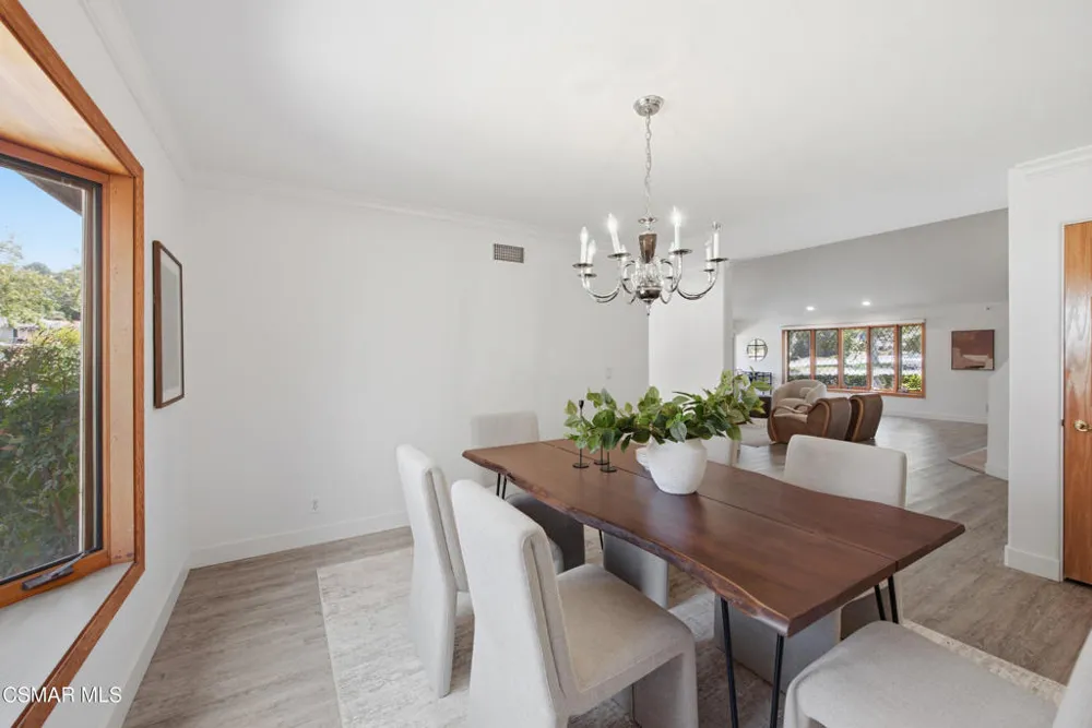 1592 Brentford Avenue Westlake Village, CA 91361