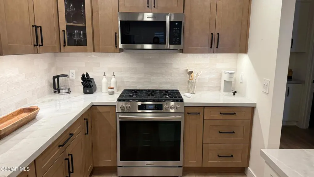 3439 Highwood Court #130 Simi Valley, CA 93063