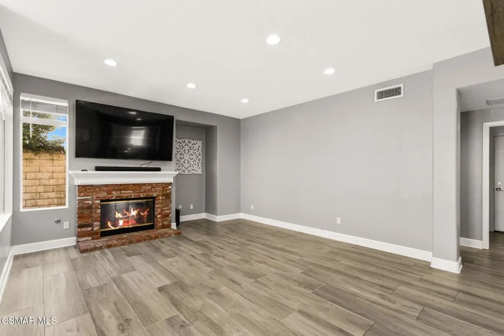 15621 Harte Lane Moorpark, CA 93021