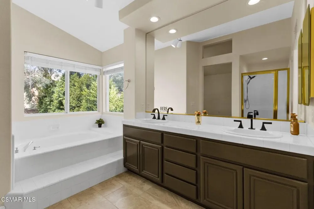 15621 Harte Lane Moorpark, CA 93021