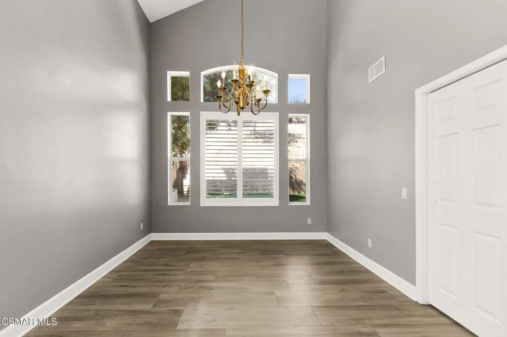 15621 Harte Lane Moorpark, CA 93021