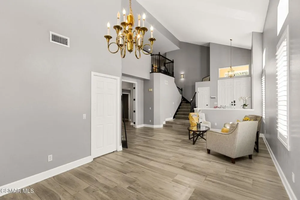 15621 Harte Lane Moorpark, CA 93021