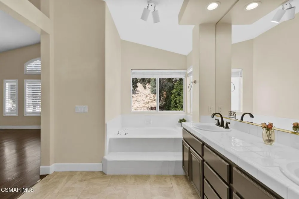 15621 Harte Lane Moorpark, CA 93021
