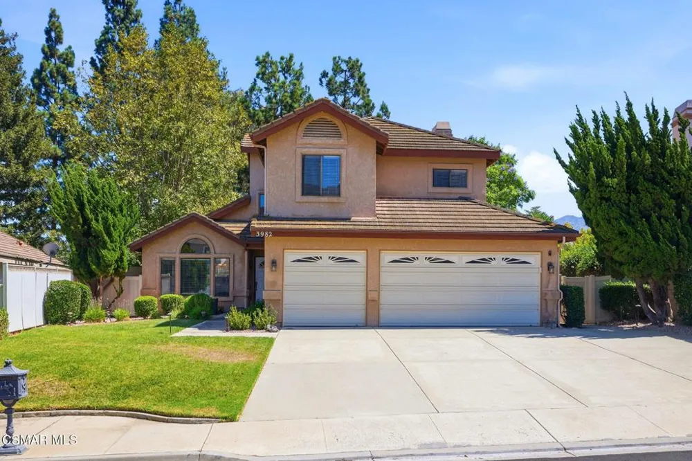 3982 Santa Monica Court Newbury Park, CA 91320