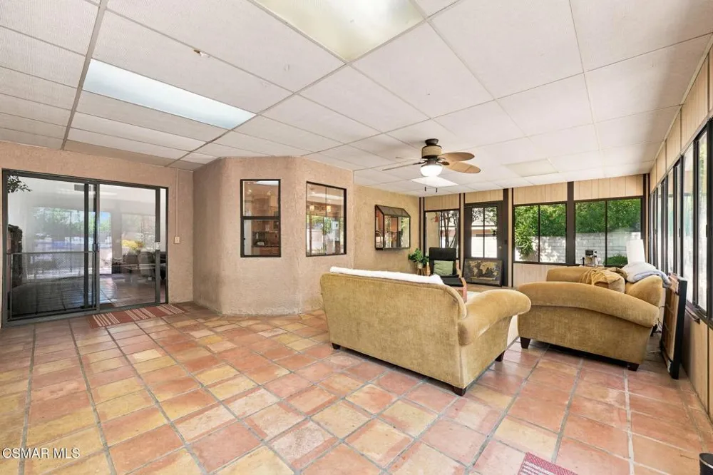 3982 Santa Monica Court Newbury Park, CA 91320