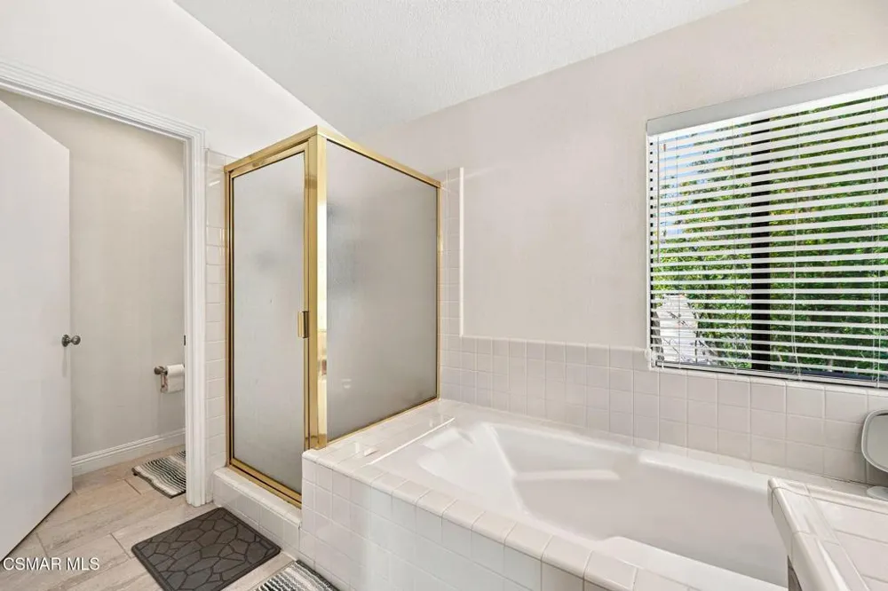 3982 Santa Monica Court Newbury Park, CA 91320