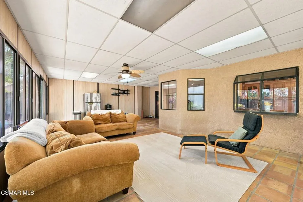 3982 Santa Monica Court Newbury Park, CA 91320