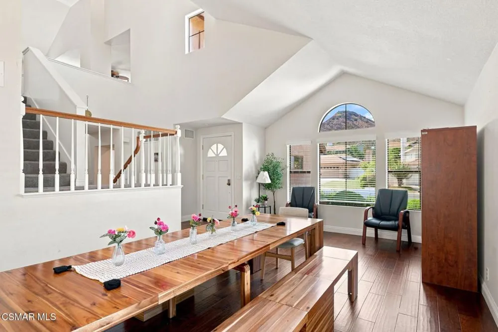 3982 Santa Monica Court Newbury Park, CA 91320