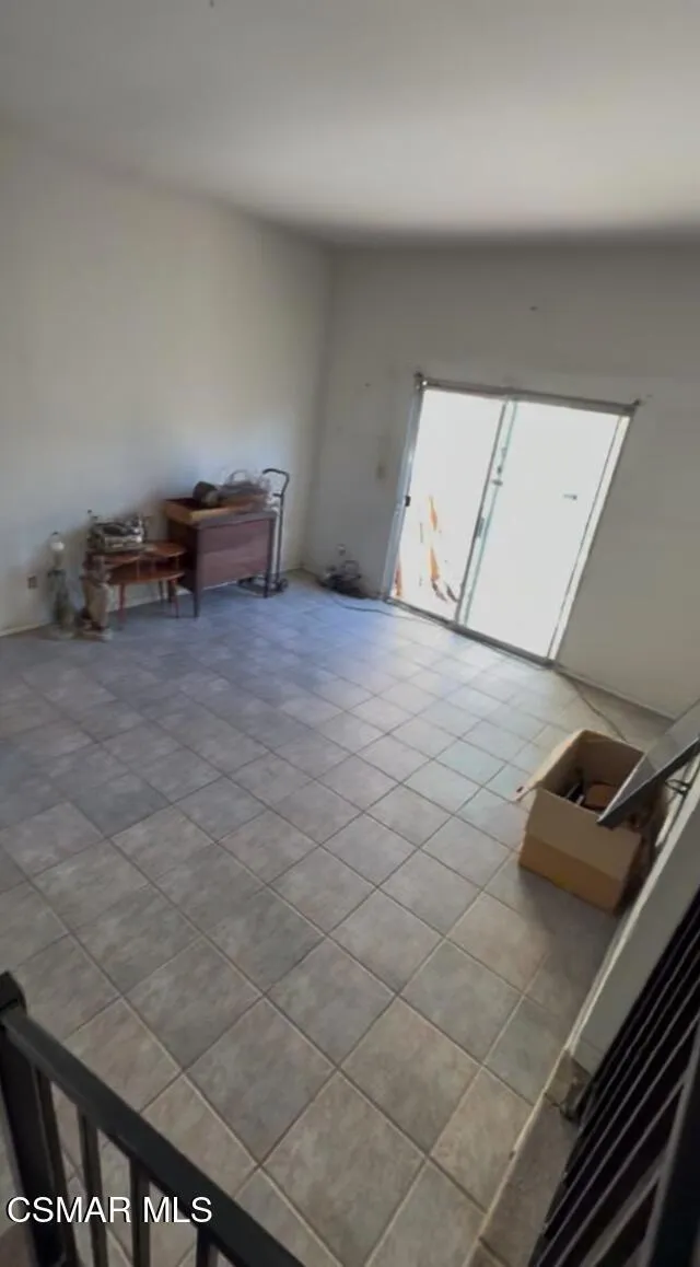 9208 Thompson Avenue Chatsworth, CA 91311