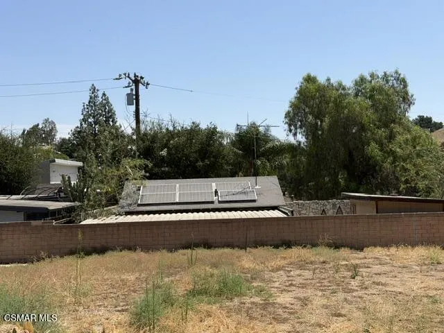 9208 Thompson Avenue Chatsworth, CA 91311