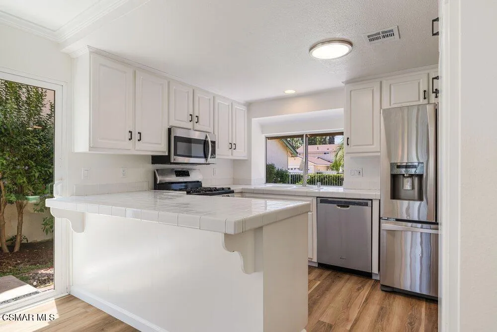 5842 Cape Horn Drive Agoura Hills, CA 91301