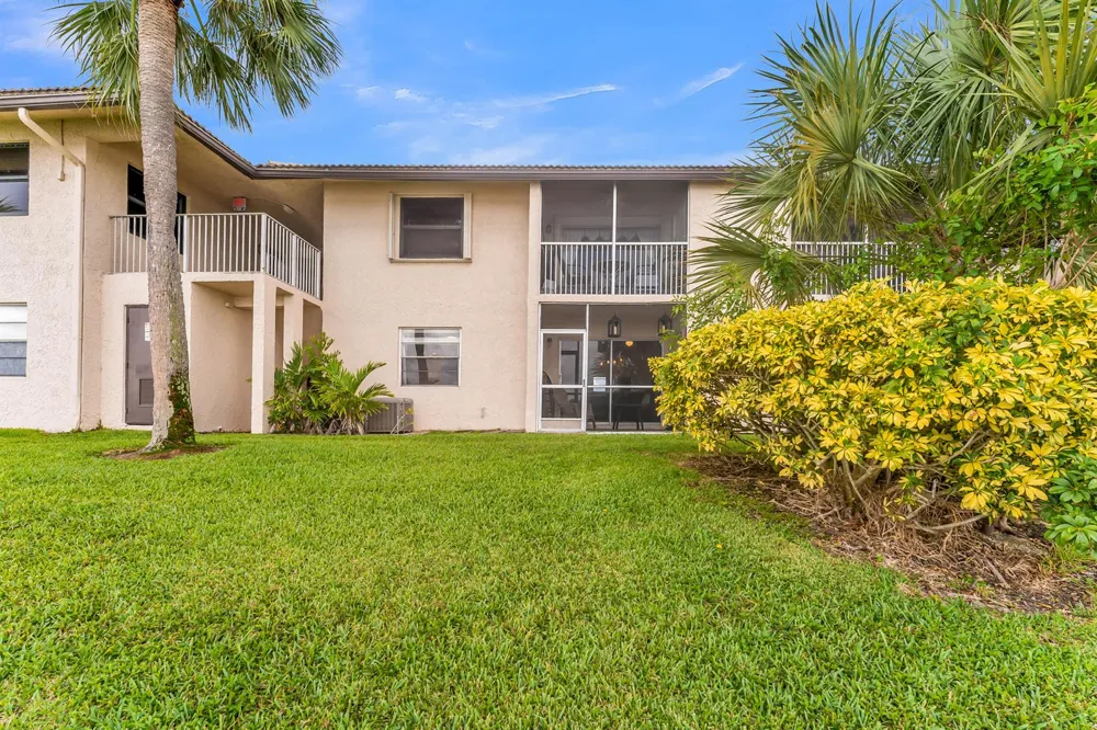 5510 Lakeside Drive #106 Margate, FL 33063