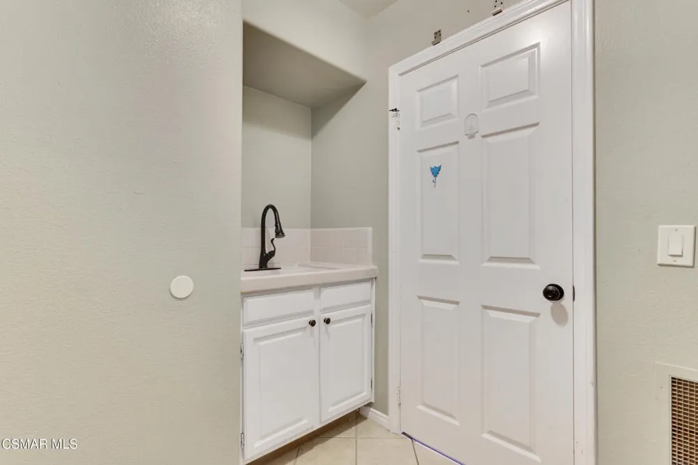 1752 Misty Creek Road Westlake Village, CA 91362