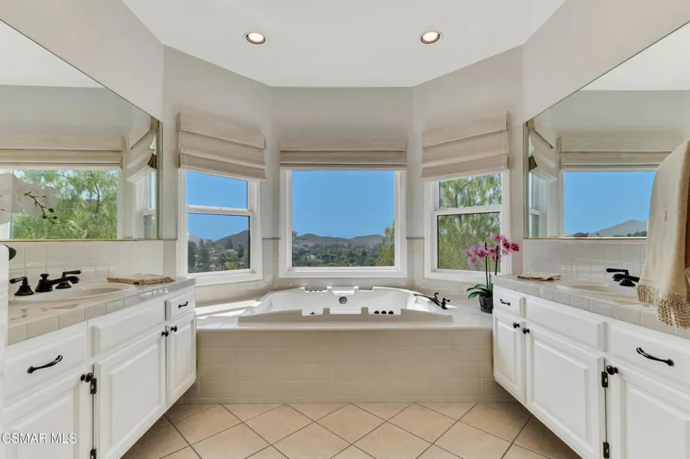 1752 Misty Creek Road Westlake Village, CA 91362
