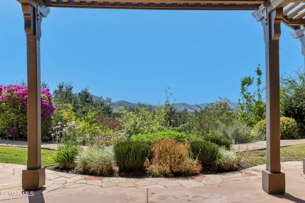 1752 Misty Creek Road Westlake Village, CA 91362