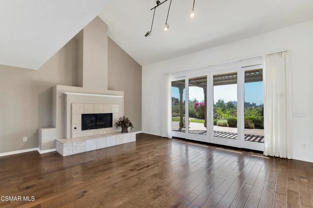 1752 Misty Creek Road Westlake Village, CA 91362