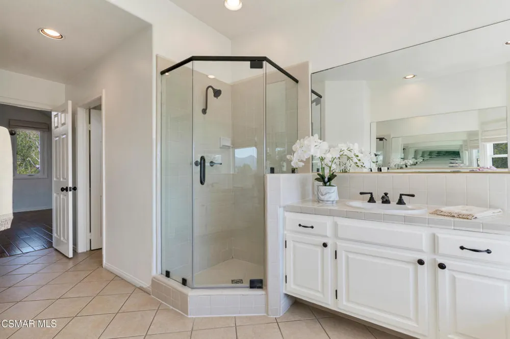 1752 Misty Creek Road Westlake Village, CA 91362