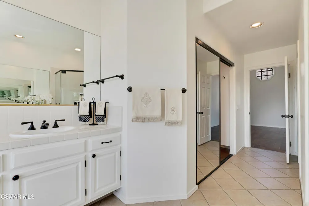 1752 Misty Creek Road Westlake Village, CA 91362