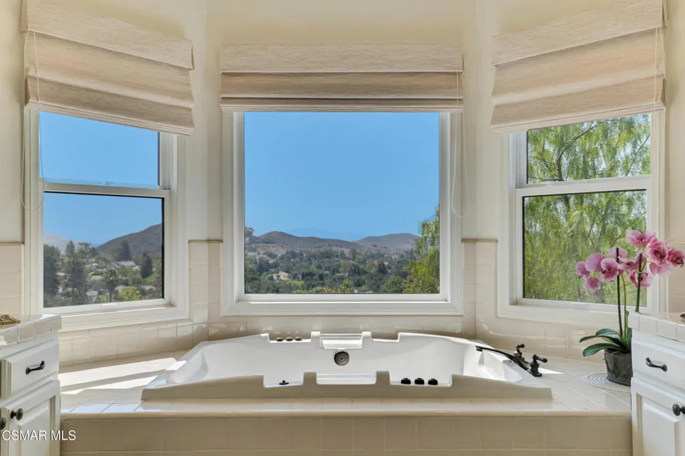 1752 Misty Creek Road Westlake Village, CA 91362