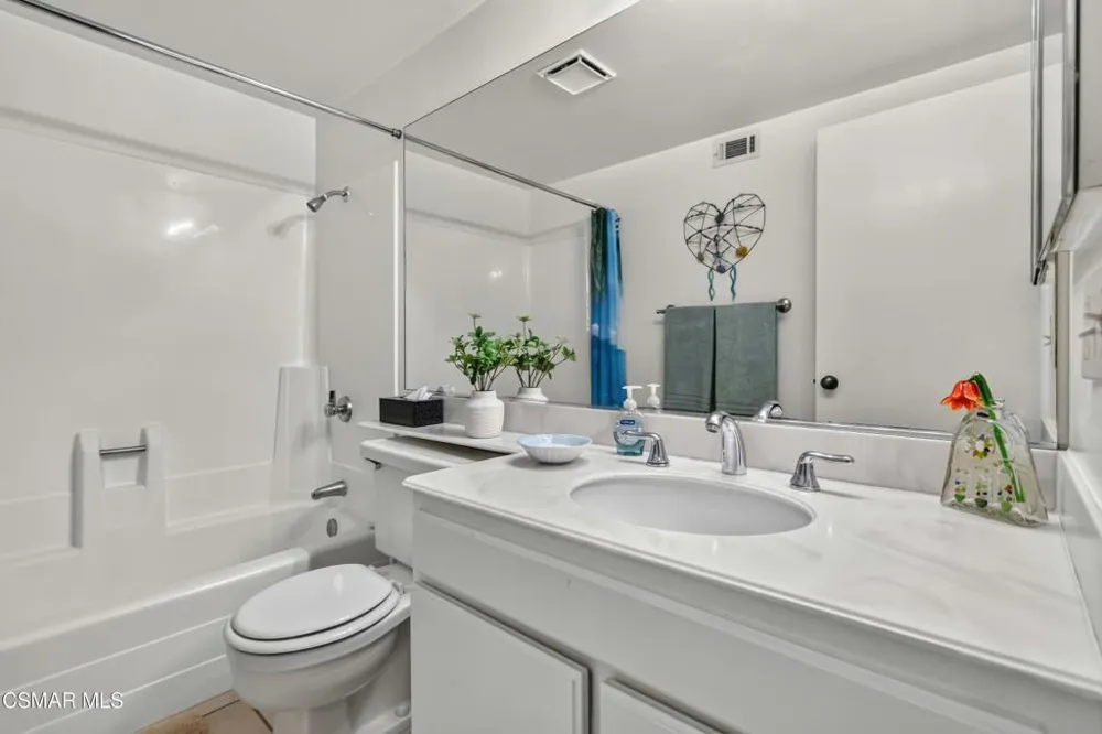 1113 Catlin Street #B Simi Valley, CA 93065