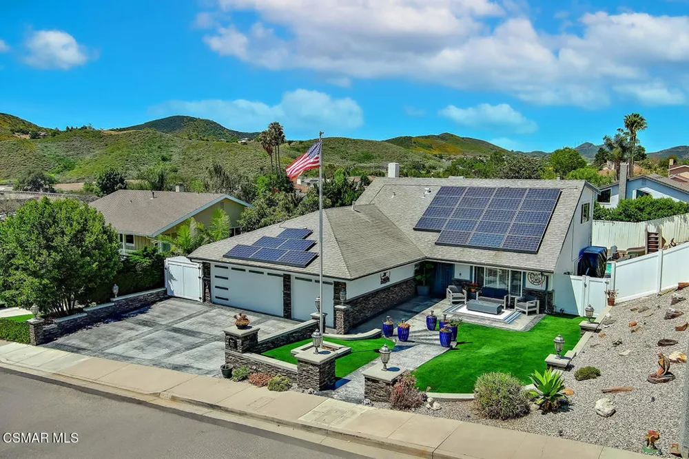 371 Havenside Avenue Newbury Park, CA 91320