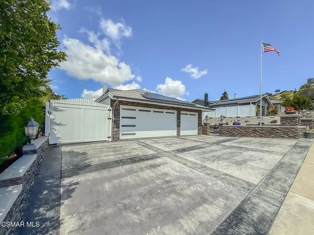 371 Havenside Avenue Newbury Park, CA 91320