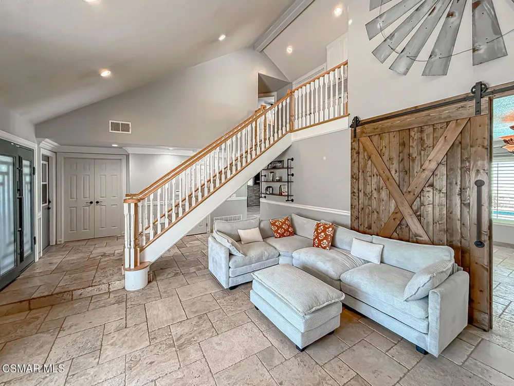 371 Havenside Avenue Newbury Park, CA 91320