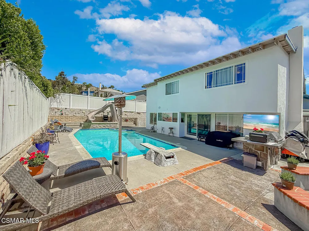 371 Havenside Avenue Newbury Park, CA 91320