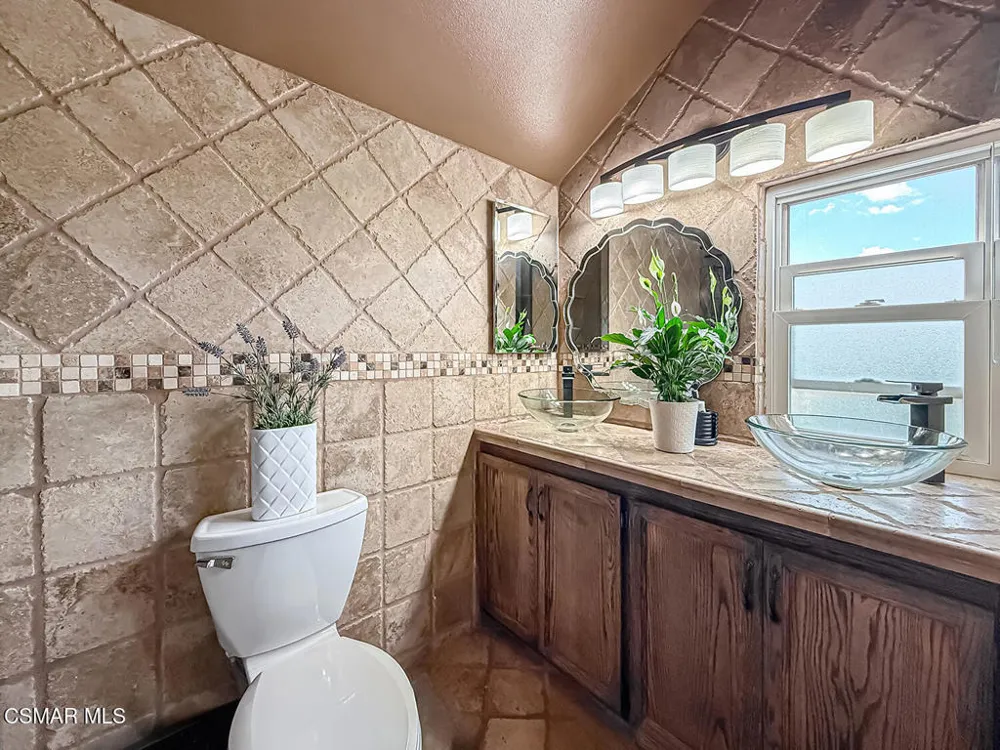 371 Havenside Avenue Newbury Park, CA 91320