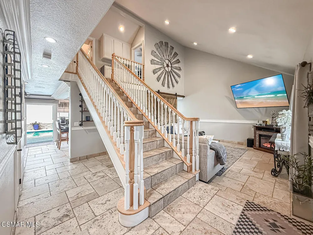 371 Havenside Avenue Newbury Park, CA 91320