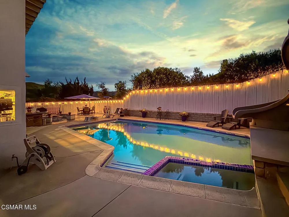 371 Havenside Avenue Newbury Park, CA 91320