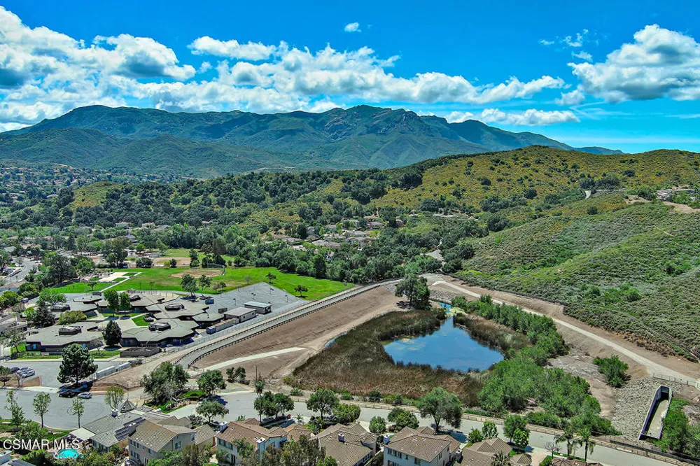 371 Havenside Avenue Newbury Park, CA 91320