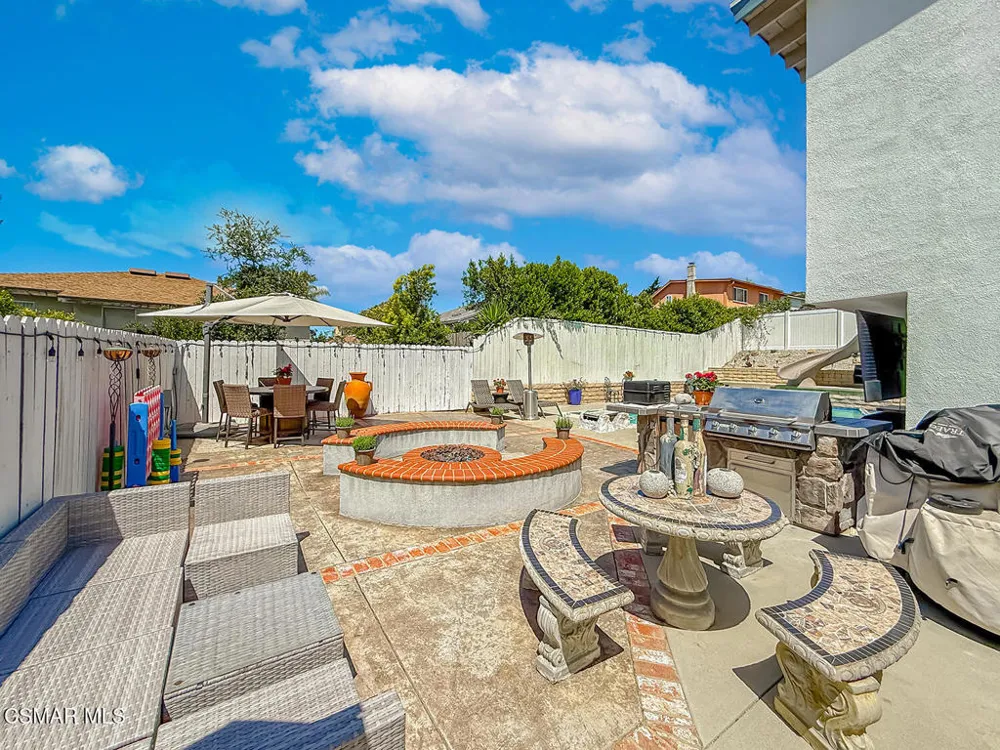 371 Havenside Avenue Newbury Park, CA 91320