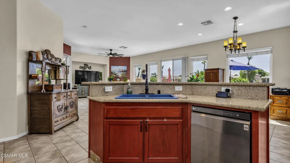 49724 Wayne Street Indio, CA 92201