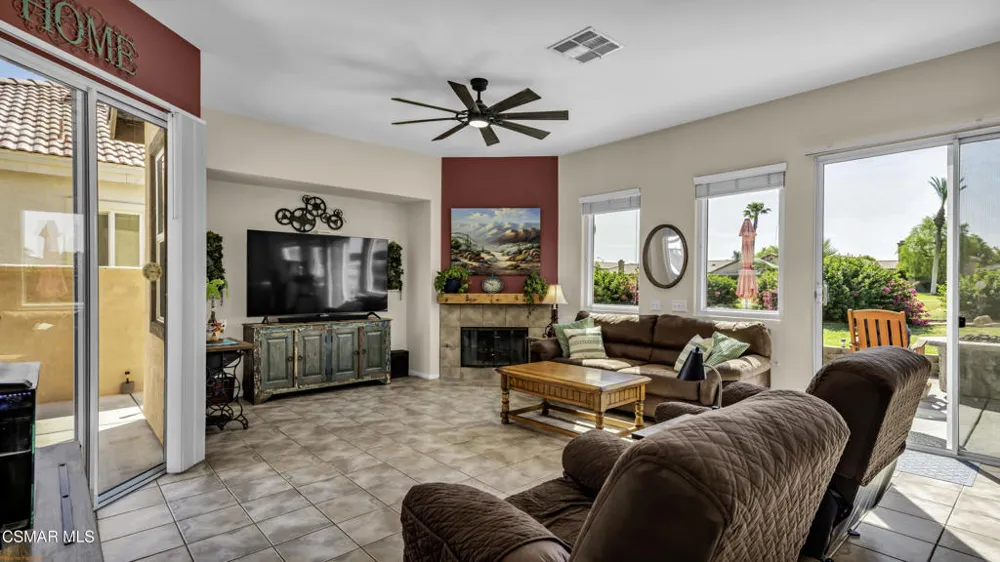 49724 Wayne Street Indio, CA 92201
