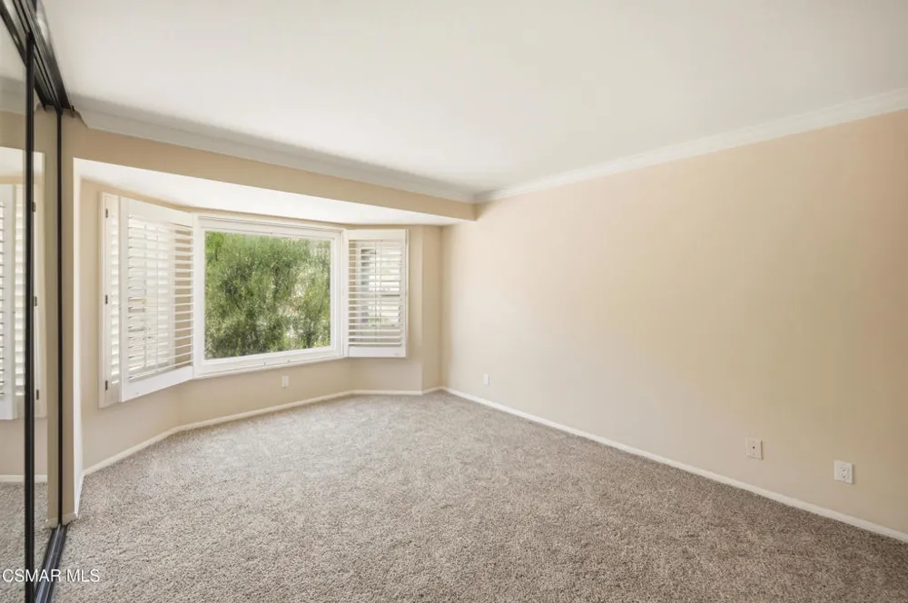 5180 Lafitte Drive Oak Park, CA 91377