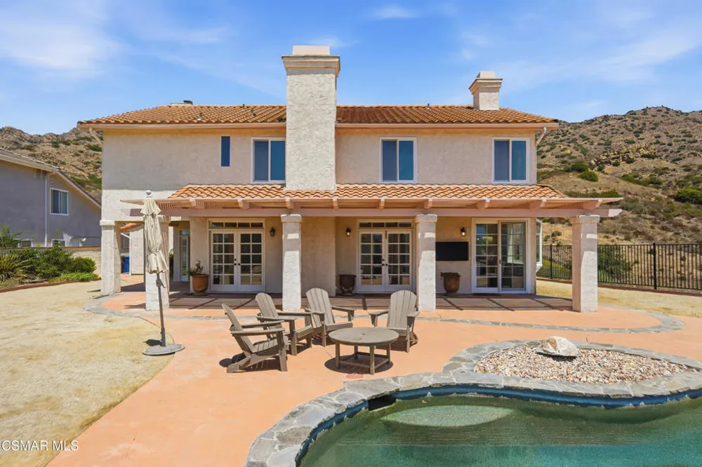 5180 Lafitte Drive Oak Park, CA 91377