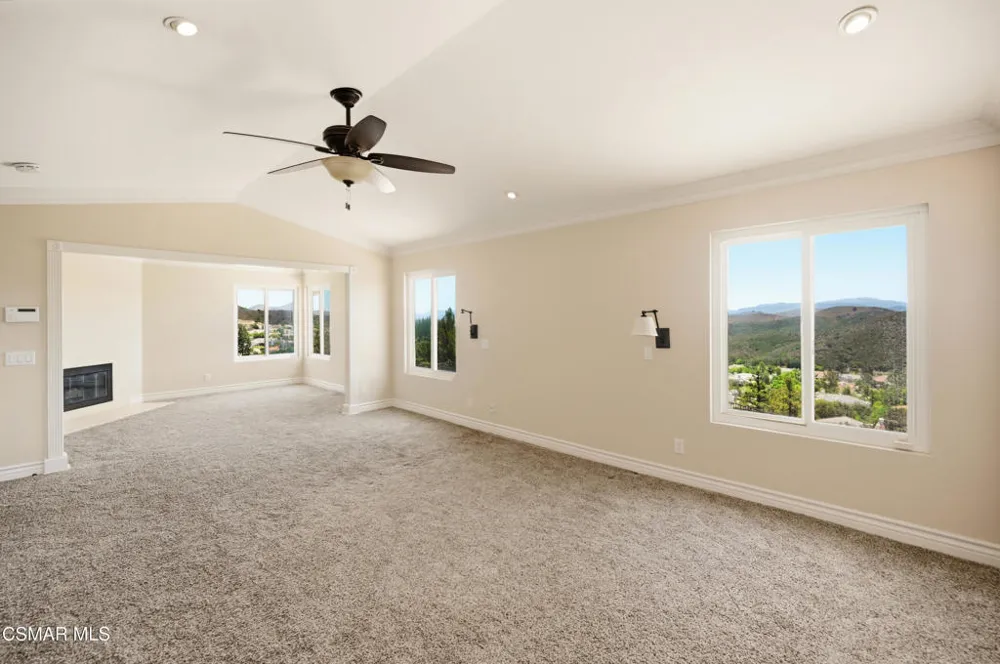 5180 Lafitte Drive Oak Park, CA 91377