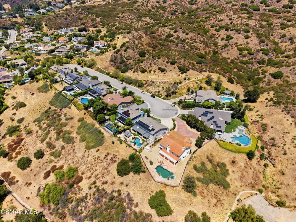 5180 Lafitte Drive Oak Park, CA 91377
