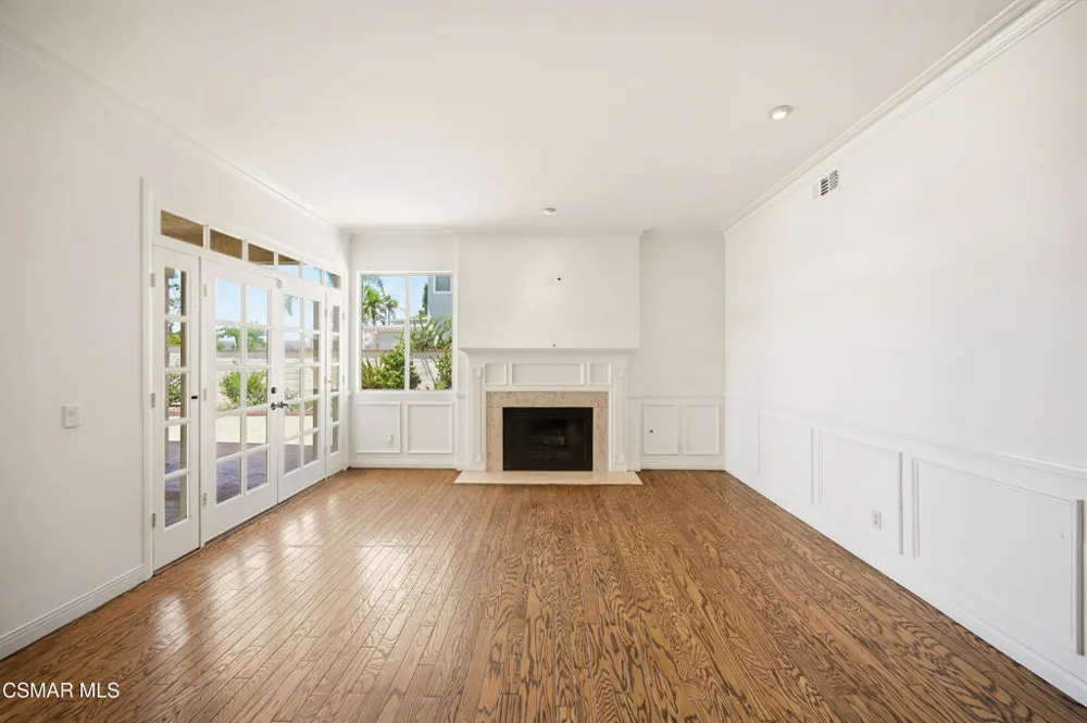 5180 Lafitte Drive Oak Park, CA 91377